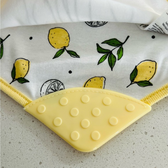 Rae Dunn Teether Bibs ‘Mama’s Main Squeeze’ Set of 3 NWT - Picture 3 of 4